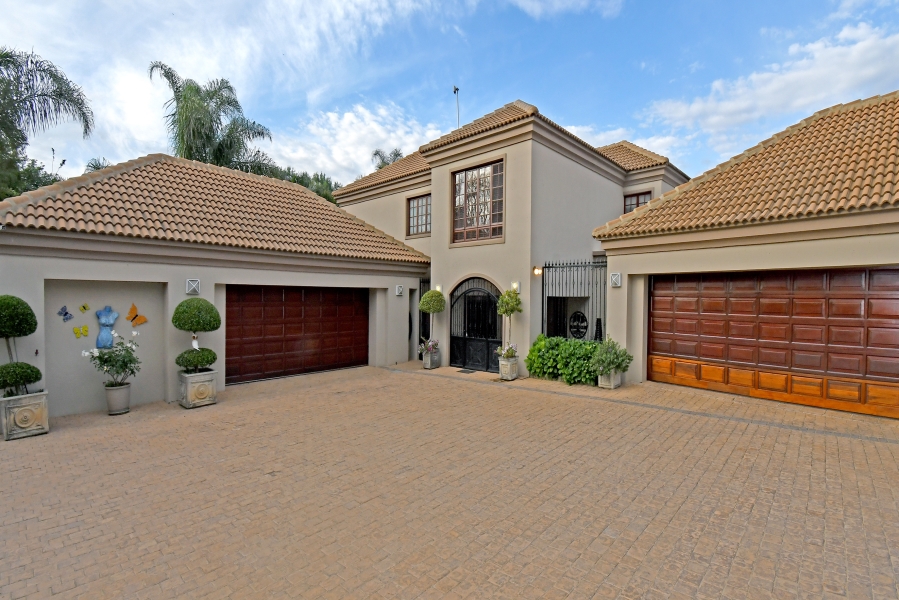 7 Bedroom Property for Sale in Bedfordview Gauteng