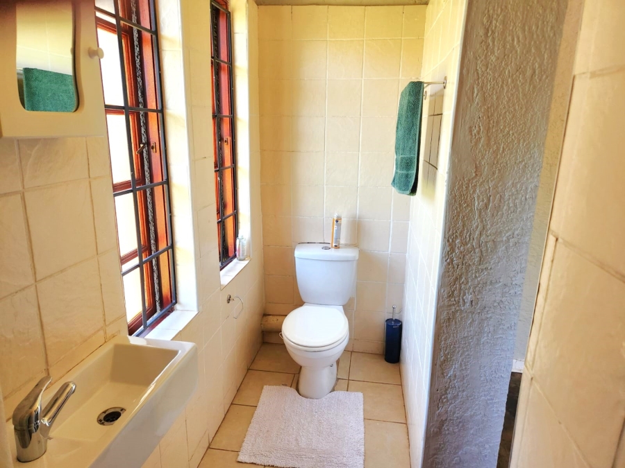 4 Bedroom Property for Sale in Doringkloof Gauteng