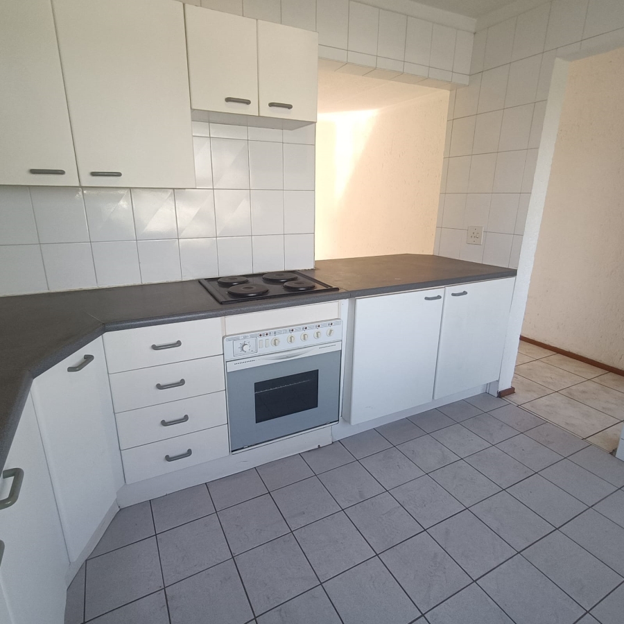 To Let 3 Bedroom Property for Rent in Victory Park Gauteng