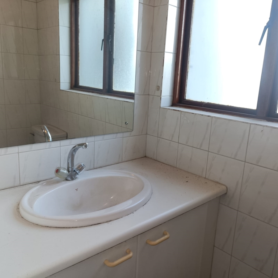 To Let 3 Bedroom Property for Rent in Victory Park Gauteng