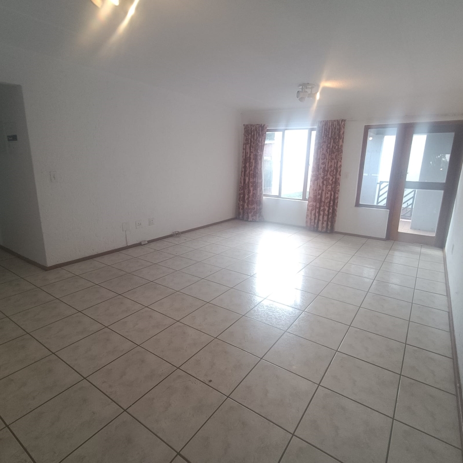 To Let 3 Bedroom Property for Rent in Victory Park Gauteng