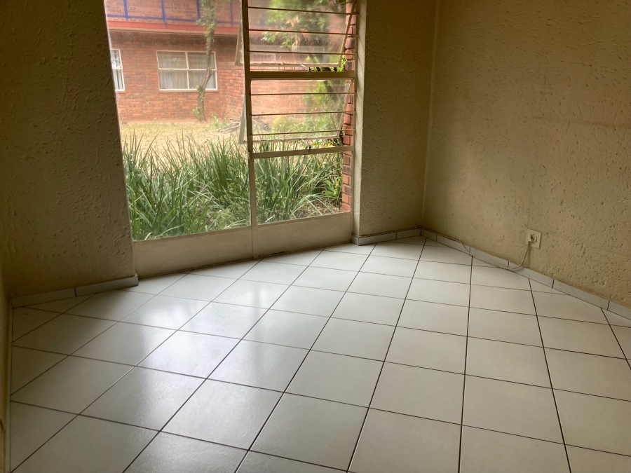 To Let 2 Bedroom Property for Rent in Windsor East Gauteng