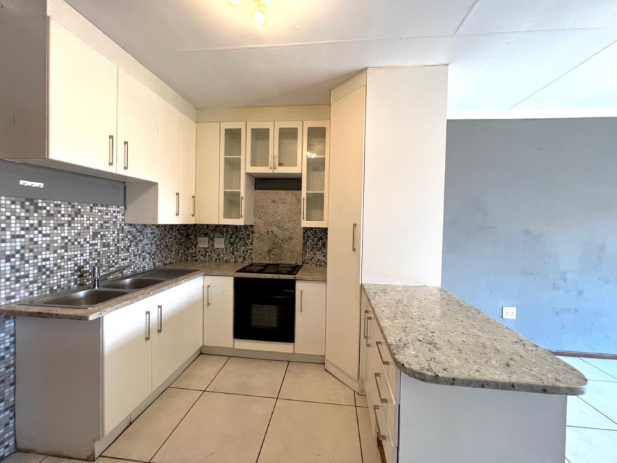 2 Bedroom Property for Sale in Honeypark Gauteng