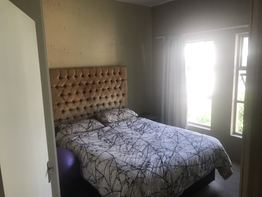 To Let 2 Bedroom Property for Rent in Lonehill Gauteng