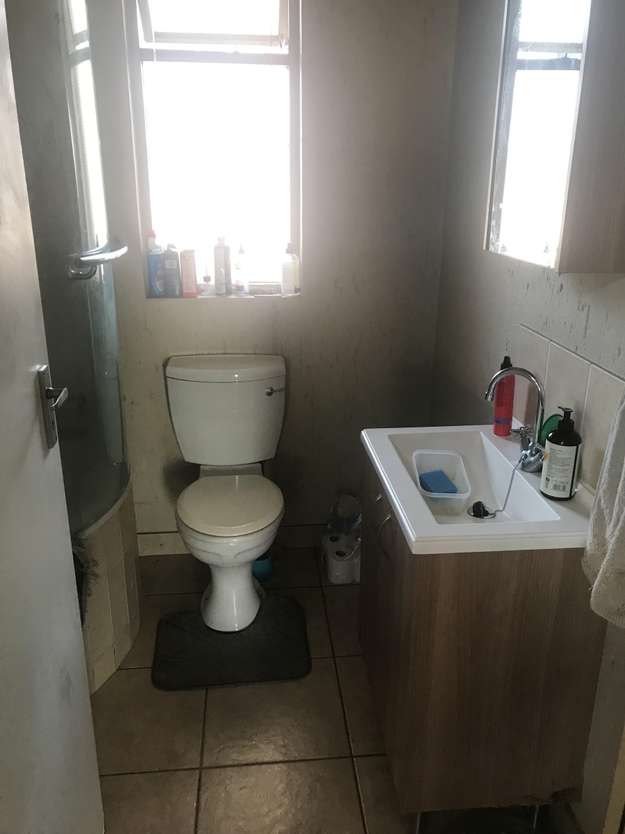 To Let 2 Bedroom Property for Rent in Lonehill Gauteng