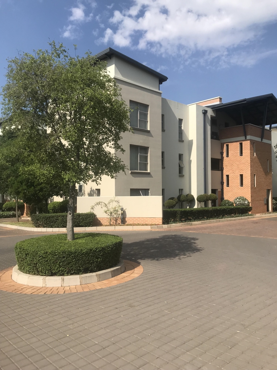 To Let 2 Bedroom Property for Rent in Lonehill Gauteng