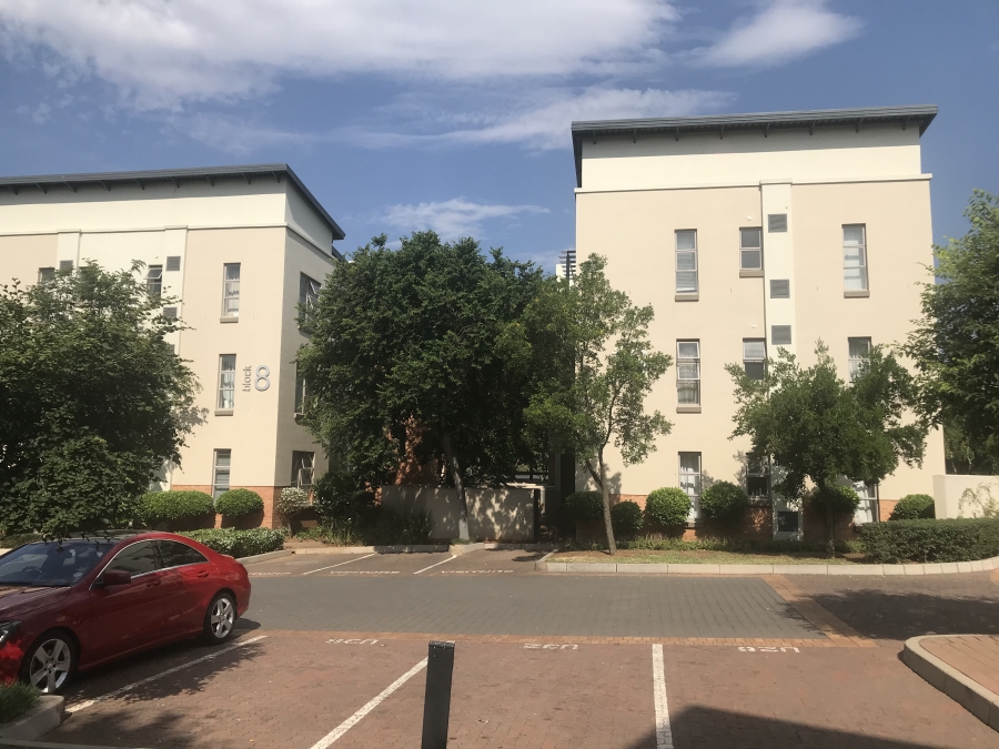 To Let 2 Bedroom Property for Rent in Lonehill Gauteng