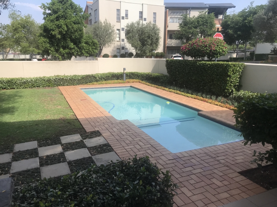 To Let 2 Bedroom Property for Rent in Lonehill Gauteng