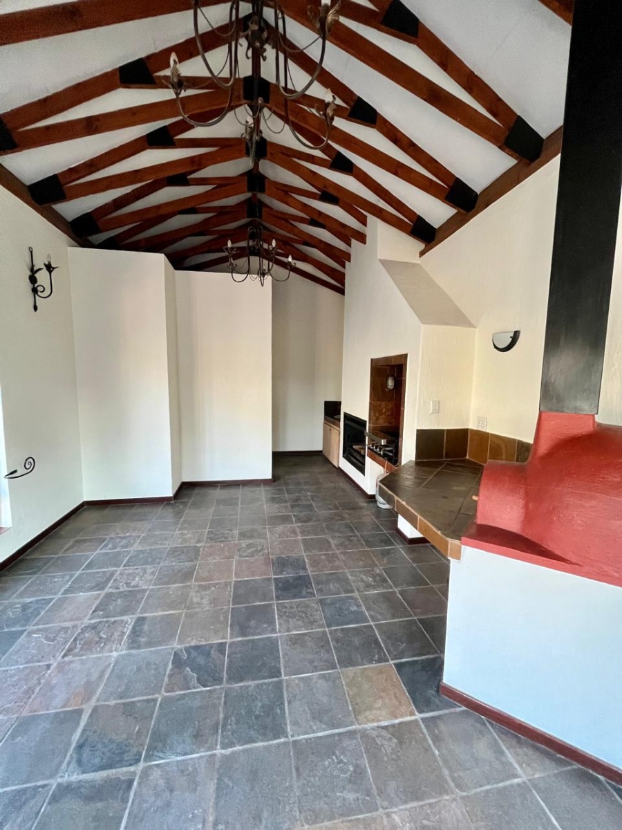 To Let 4 Bedroom Property for Rent in Silver Lakes Golf Estate Gauteng