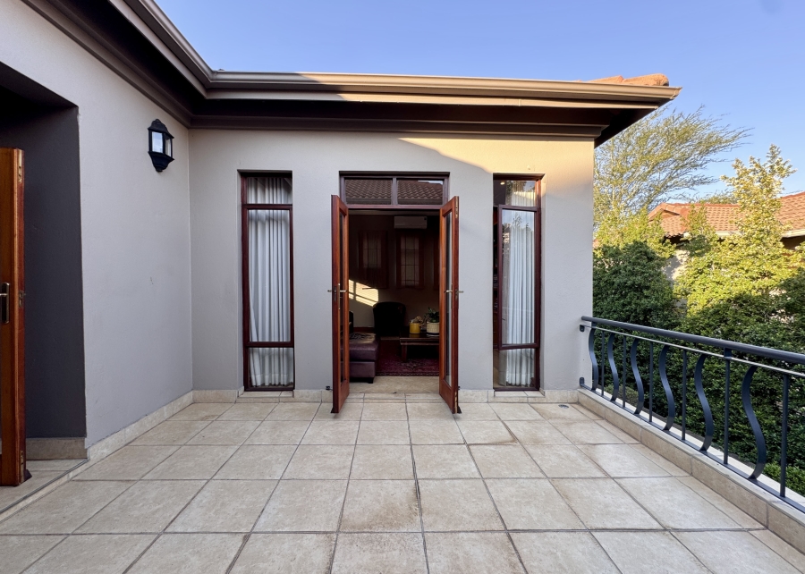 4 Bedroom Property for Sale in Silver Lakes Golf Estate Gauteng