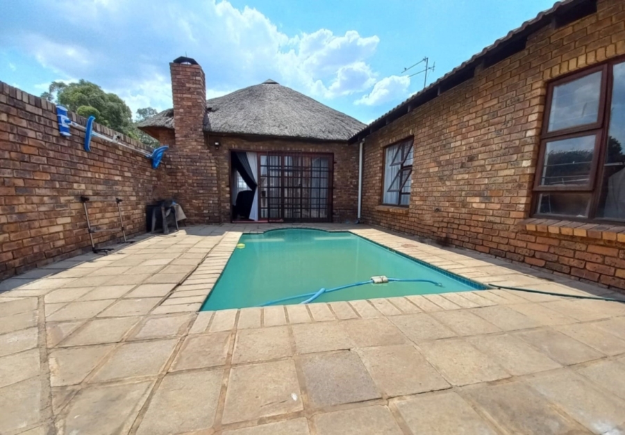 3 Bedroom Property for Sale in New State Areas Gauteng