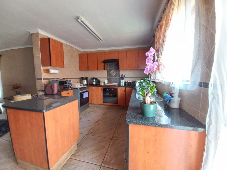 3 Bedroom Property for Sale in New State Areas Gauteng