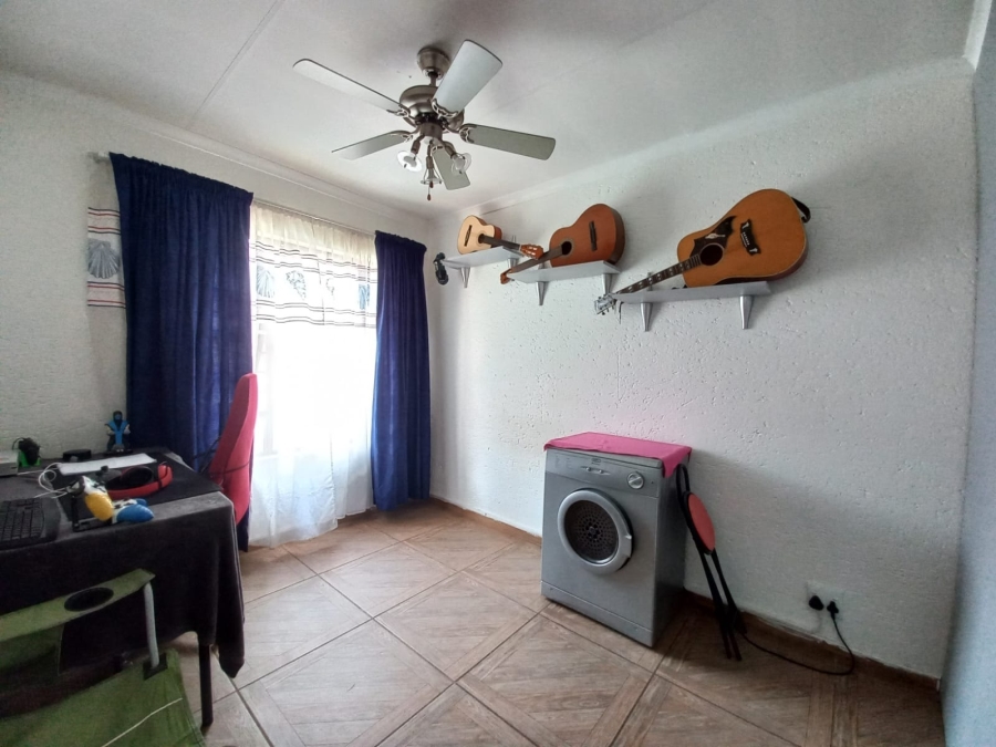 3 Bedroom Property for Sale in New State Areas Gauteng