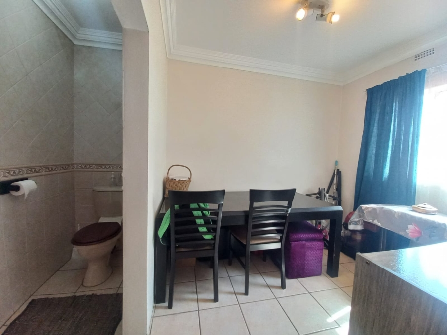 5 Bedroom Property for Sale in Kenleaf Gauteng