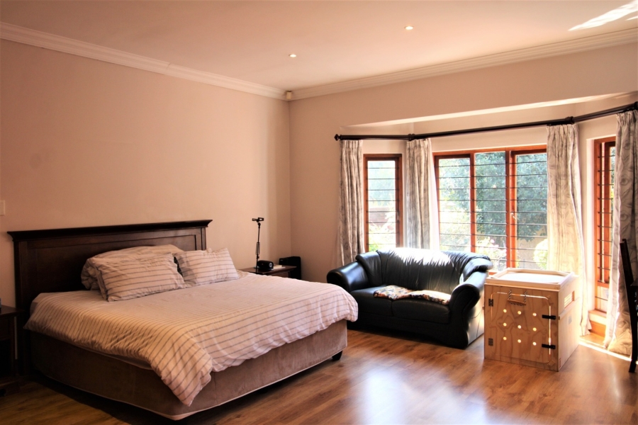 To Let 5 Bedroom Property for Rent in Bryanston Gauteng