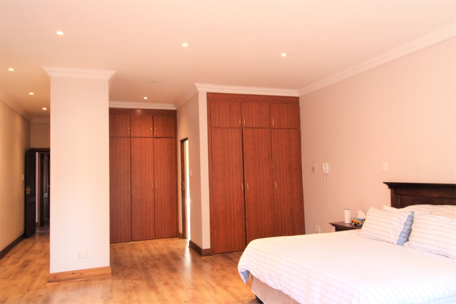 To Let 5 Bedroom Property for Rent in Bryanston Gauteng