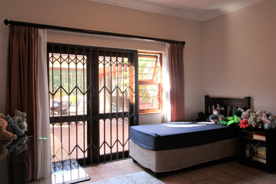 To Let 5 Bedroom Property for Rent in Bryanston Gauteng