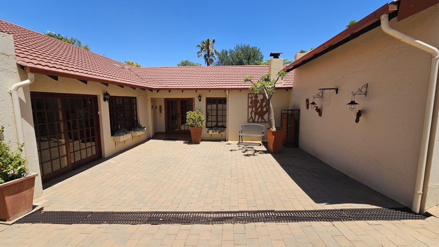 3 Bedroom Property for Sale in Kyalami Estates Gauteng