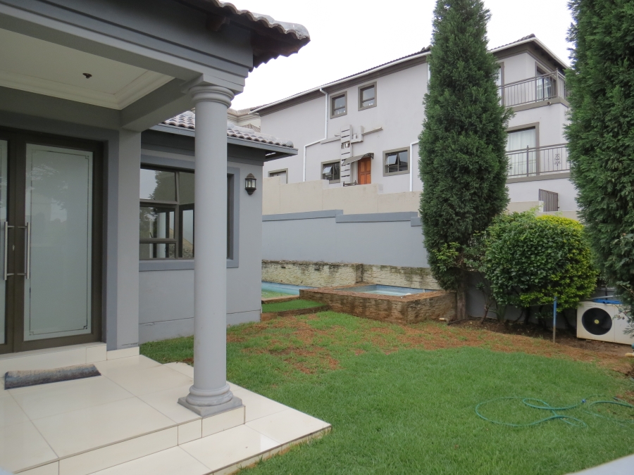 3 Bedroom Property for Sale in Greenstone Hill Gauteng