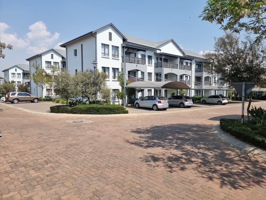 To Let 2 Bedroom Property for Rent in Broadacres Gauteng