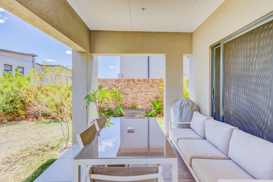 3 Bedroom Property for Sale in Crowthorne AH Gauteng