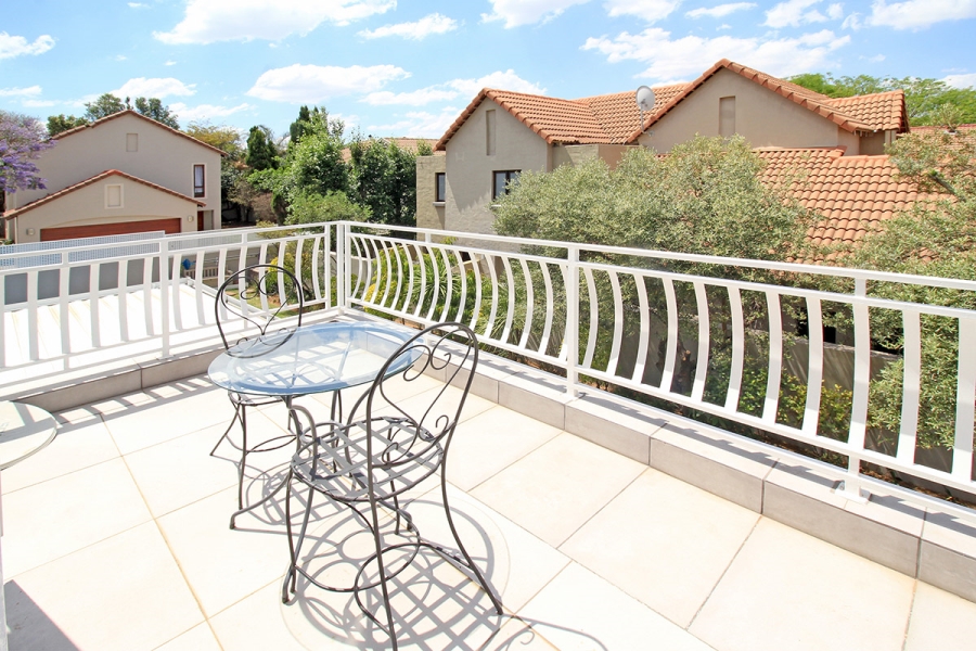 4 Bedroom Property for Sale in Broadacres Gauteng