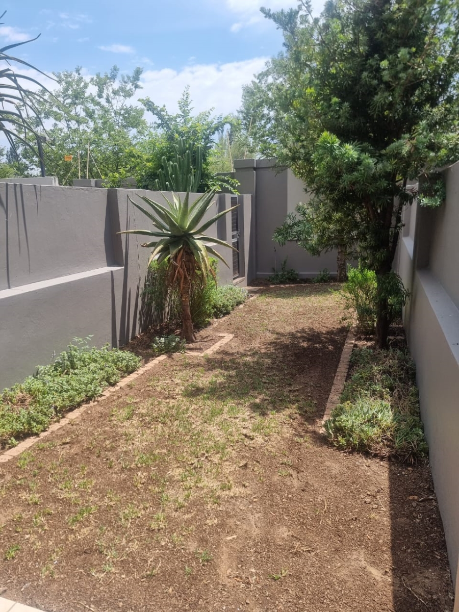 To Let 1 Bedroom Property for Rent in Sunninghill Gauteng