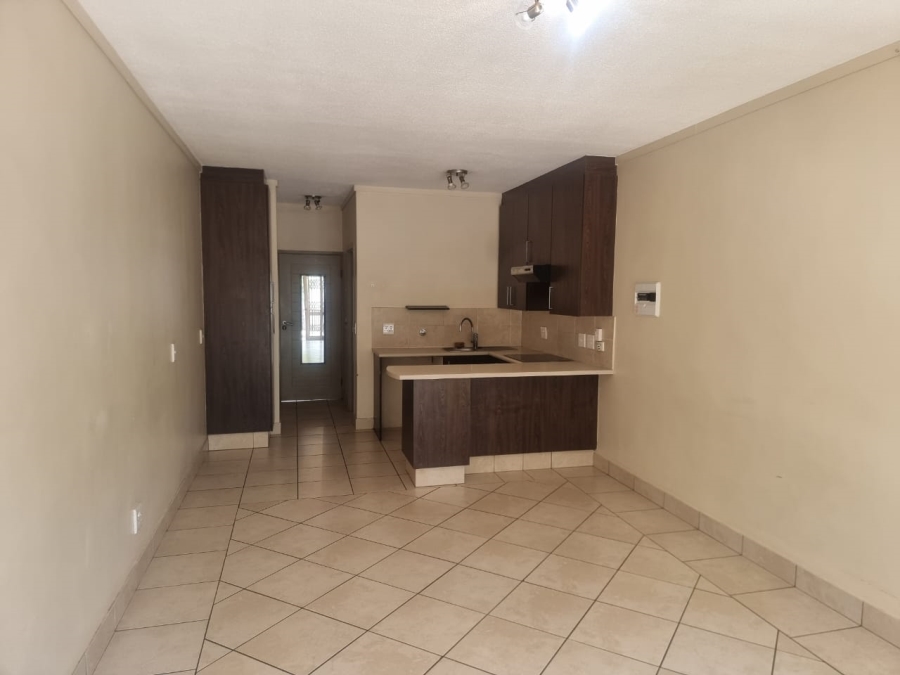 To Let 1 Bedroom Property for Rent in Sunninghill Gauteng