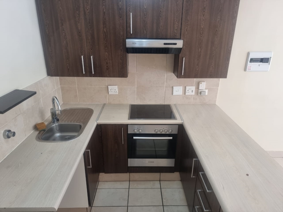 To Let 1 Bedroom Property for Rent in Sunninghill Gauteng