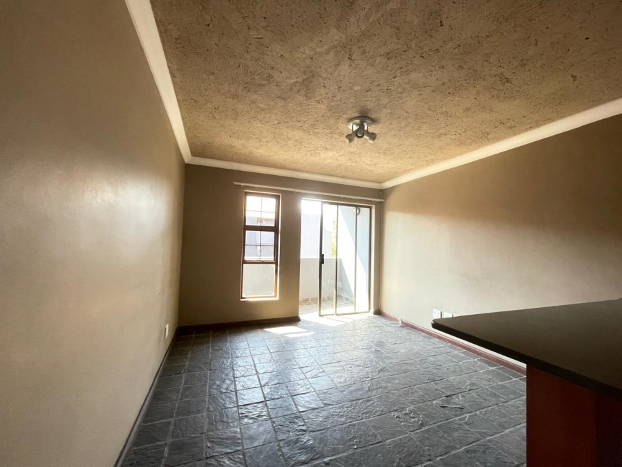 To Let 2 Bedroom Property for Rent in Noordwyk Gauteng