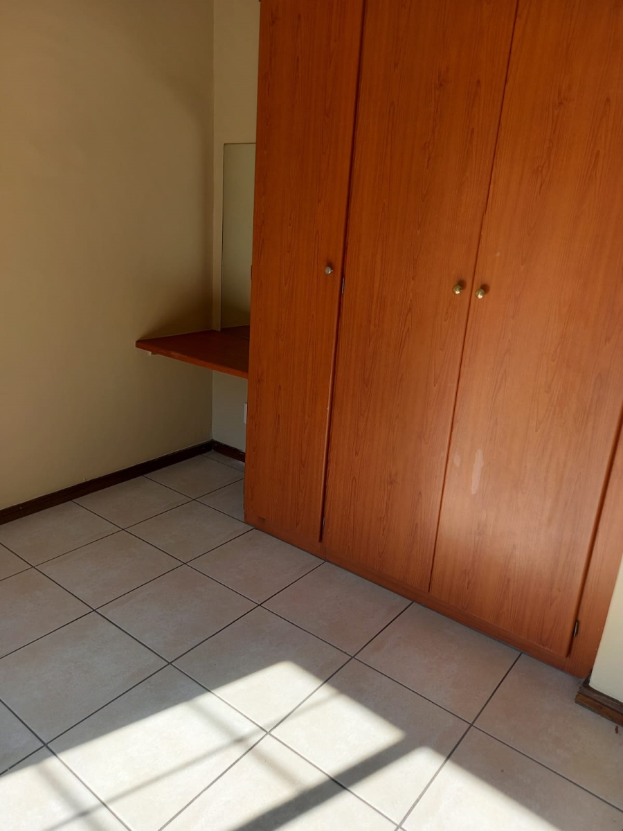 To Let 2 Bedroom Property for Rent in Noordwyk Gauteng