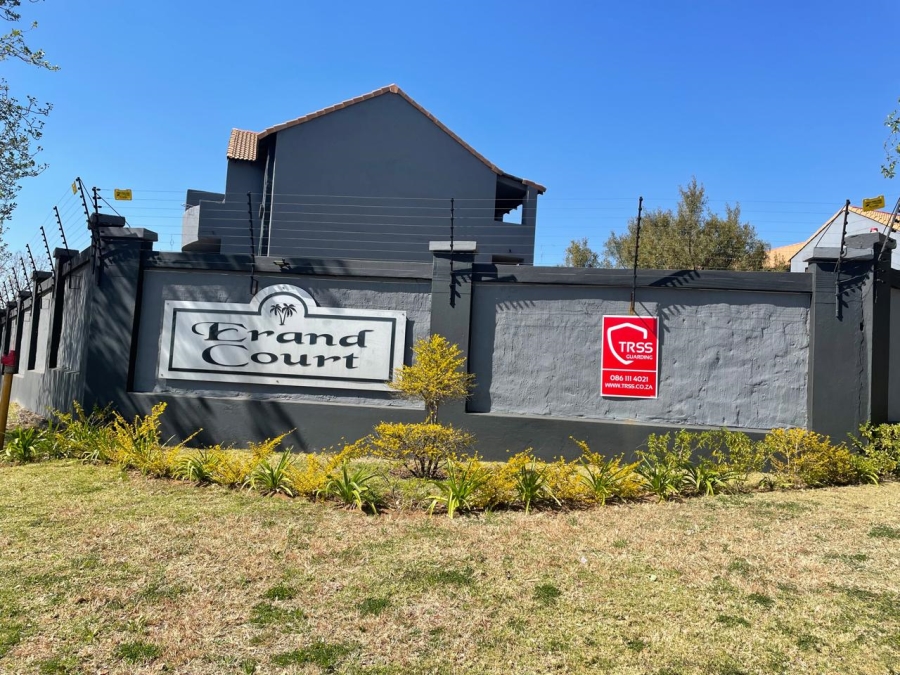 To Let 2 Bedroom Property for Rent in Noordwyk Gauteng