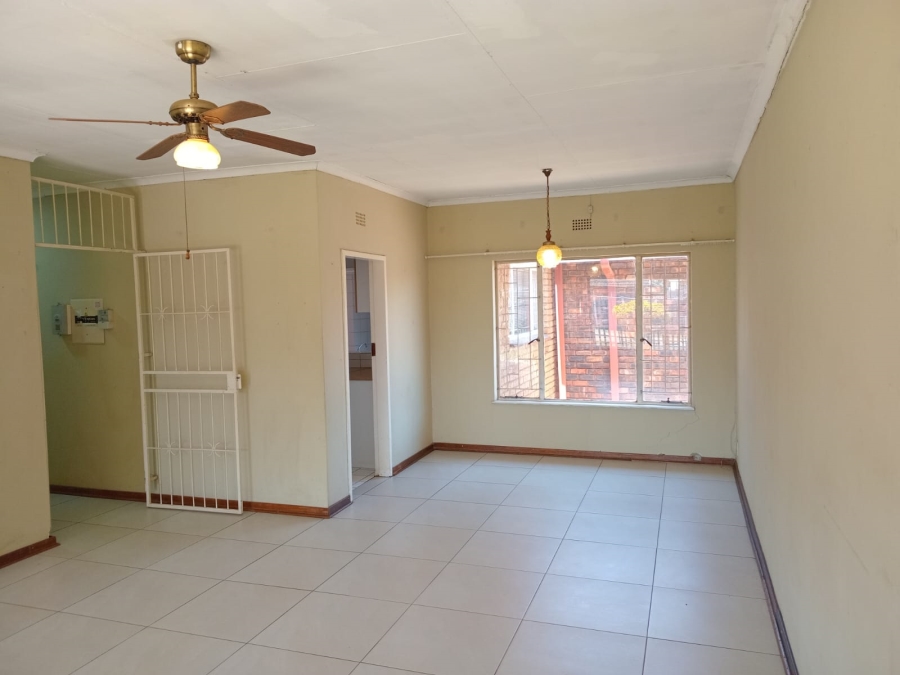 To Let 3 Bedroom Property for Rent in Unitas Park Gauteng