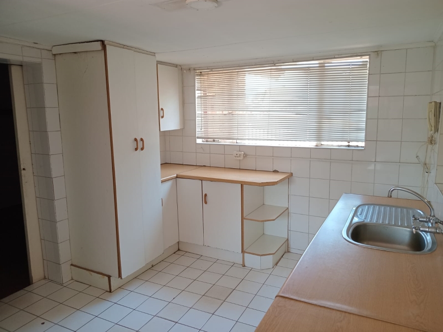 To Let 3 Bedroom Property for Rent in Unitas Park Gauteng