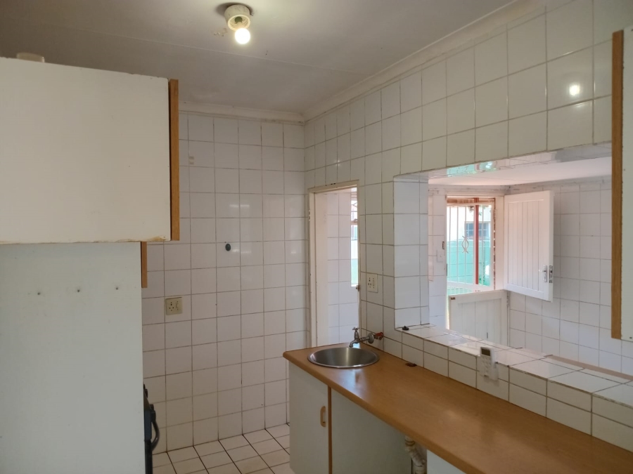 To Let 3 Bedroom Property for Rent in Unitas Park Gauteng