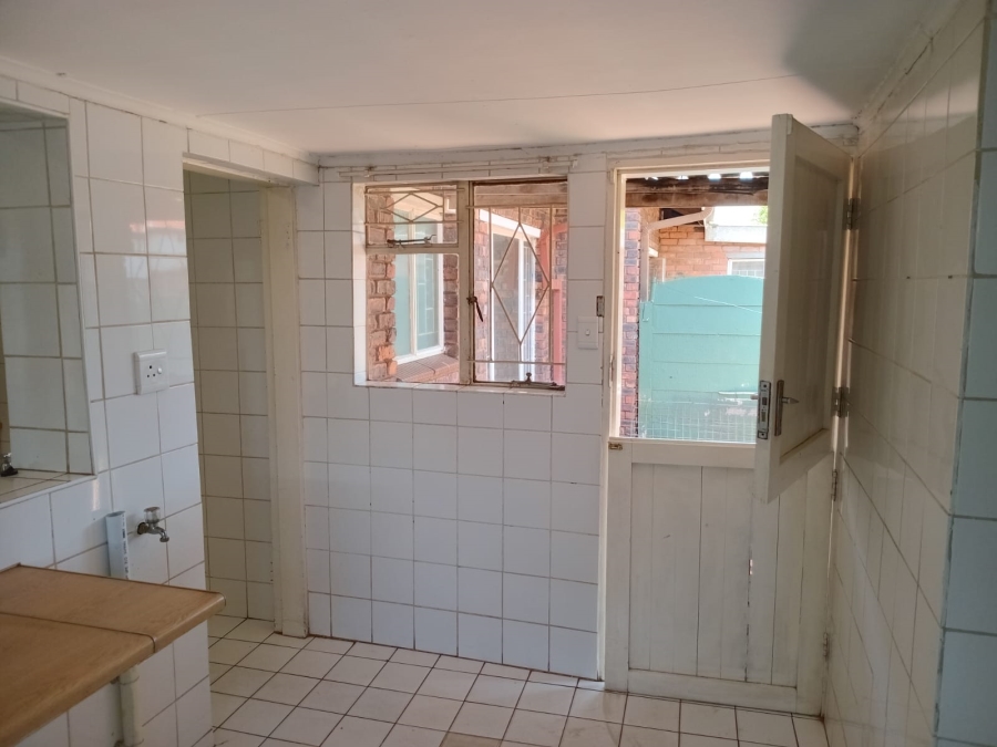 To Let 3 Bedroom Property for Rent in Unitas Park Gauteng