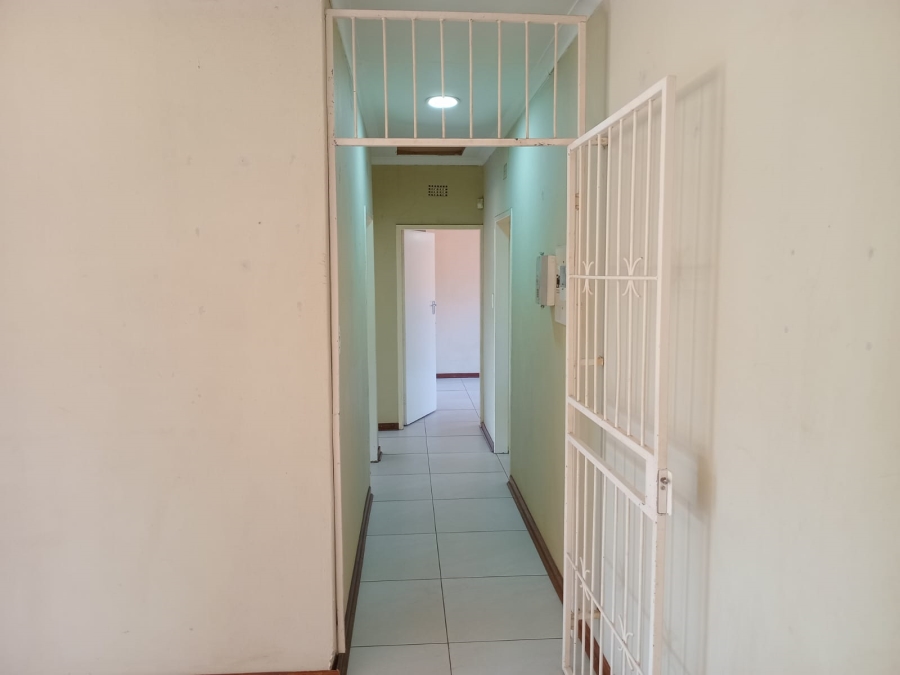 To Let 3 Bedroom Property for Rent in Unitas Park Gauteng