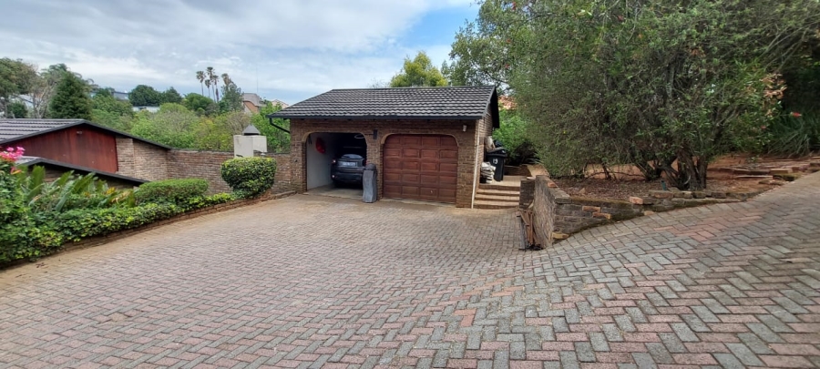 4 Bedroom Property for Sale in Roodekrans Gauteng