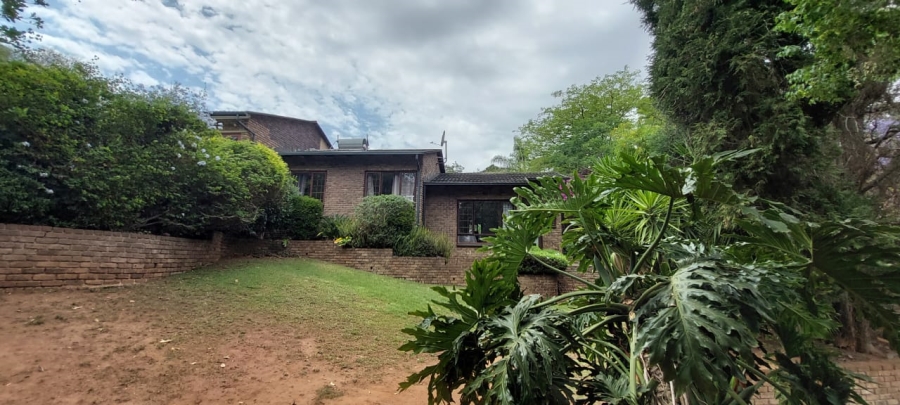 4 Bedroom Property for Sale in Roodekrans Gauteng