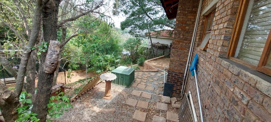 4 Bedroom Property for Sale in Roodekrans Gauteng