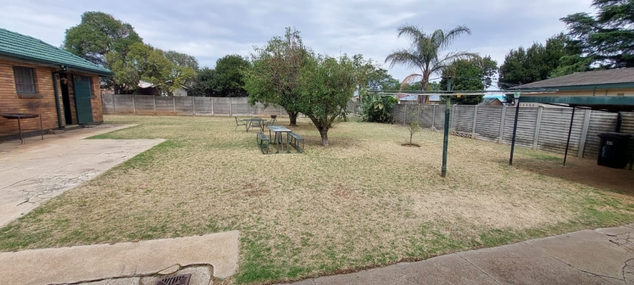 4 Bedroom Property for Sale in Witpoortjie Gauteng