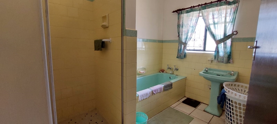 4 Bedroom Property for Sale in Witpoortjie Gauteng