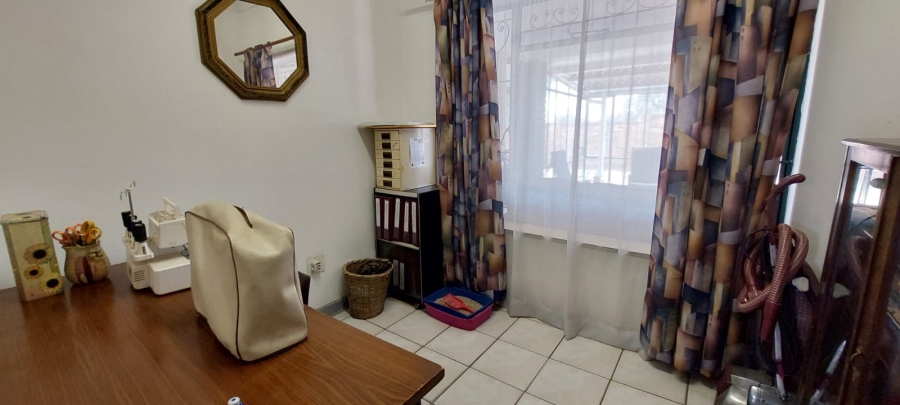 4 Bedroom Property for Sale in Witpoortjie Gauteng