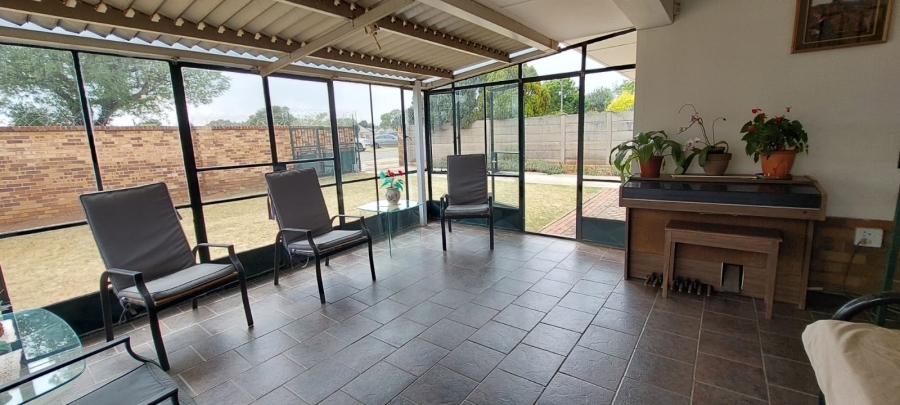 4 Bedroom Property for Sale in Witpoortjie Gauteng