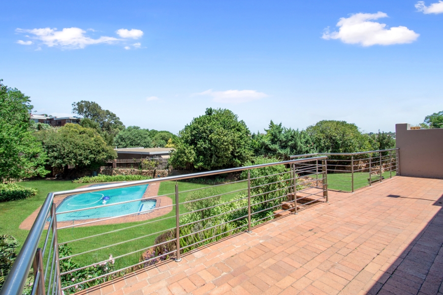 To Let 4 Bedroom Property for Rent in Kloofendal Gauteng