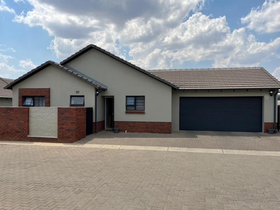 3 Bedroom Property for Sale in Amberfield Valley Gauteng