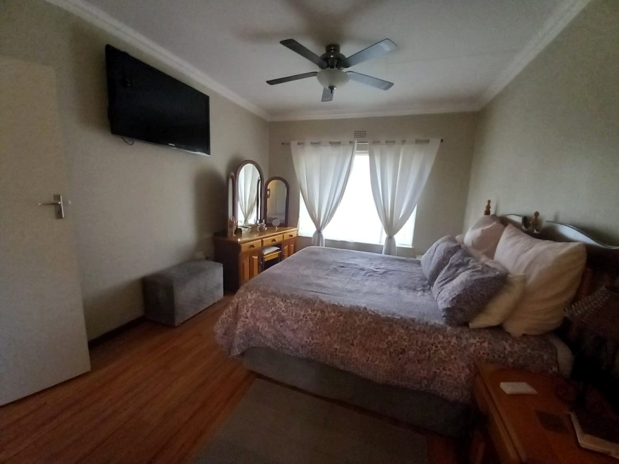 3 Bedroom Property for Sale in Aston Manor Gauteng