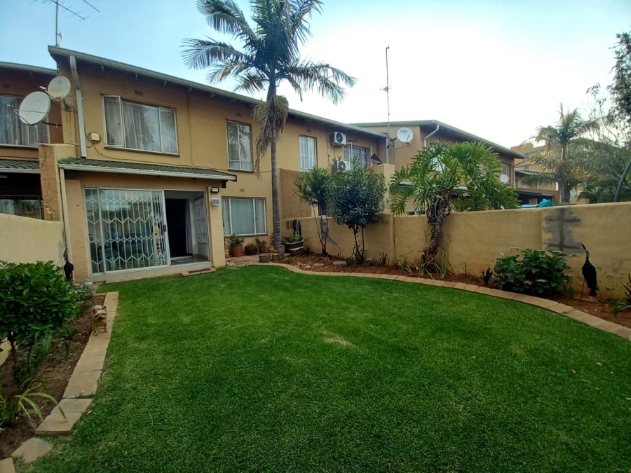 3 Bedroom Property for Sale in Aston Manor Gauteng