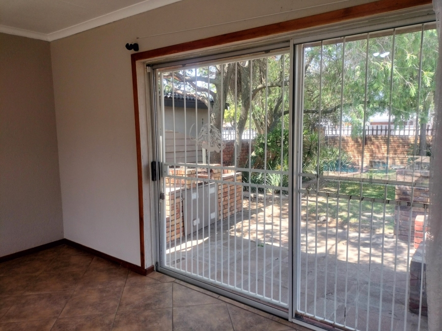 3 Bedroom Property for Sale in Glen Marais Gauteng