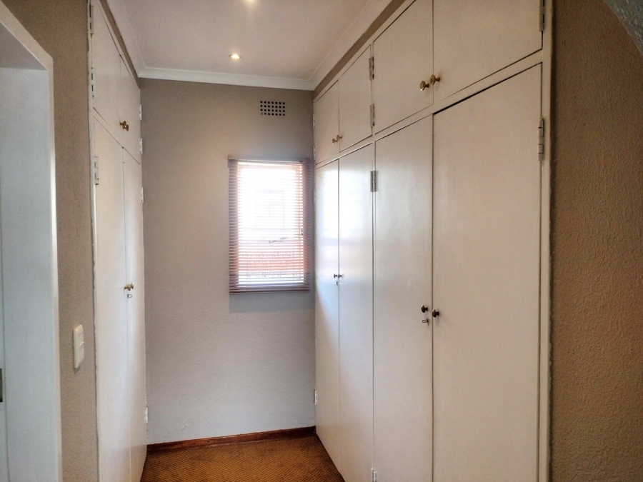 3 Bedroom Property for Sale in Glen Marais Gauteng